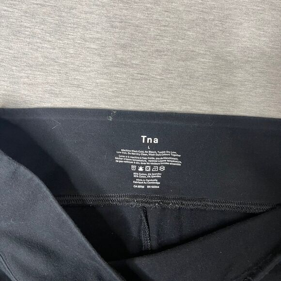 Aritzia TNA Women's Equator Solid Cropped Leggings - Picture 4 of 12